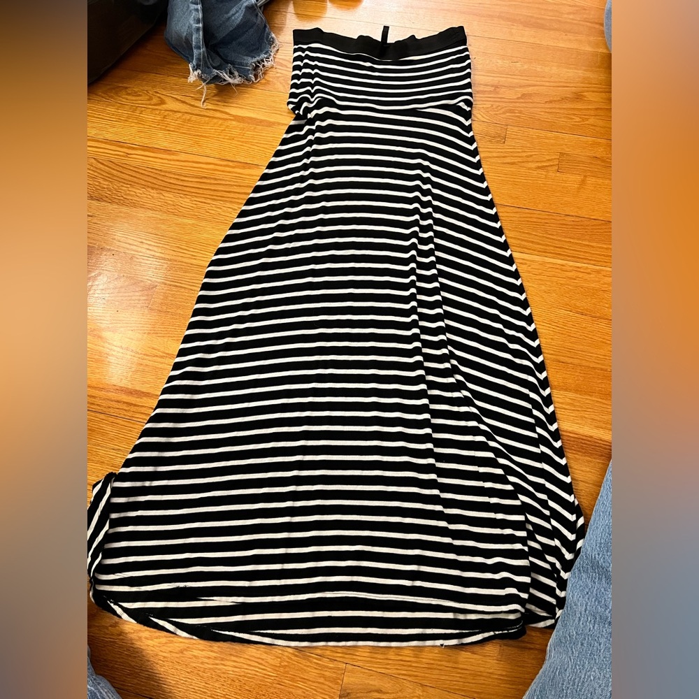 BCBG Black and White Asymmetrical A-Line Maxi Skirt